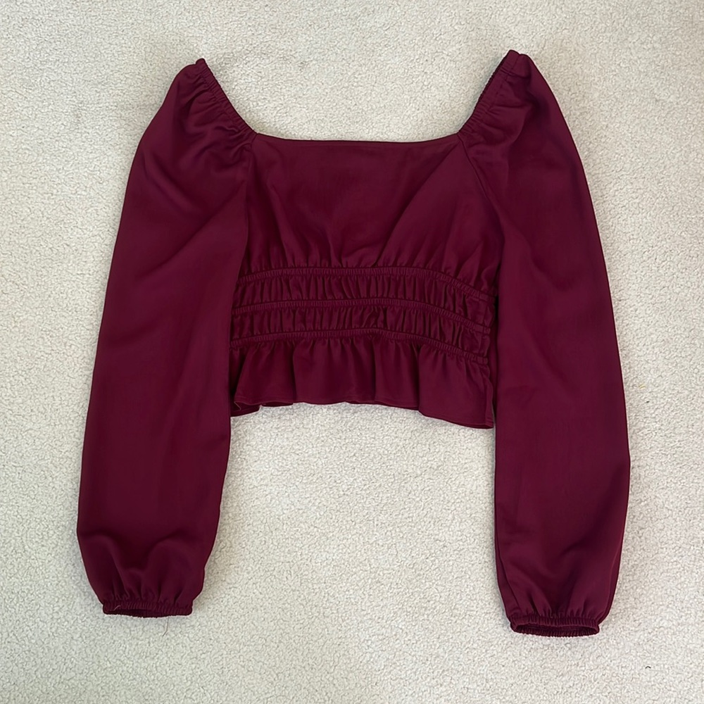 Red cropped ruched top